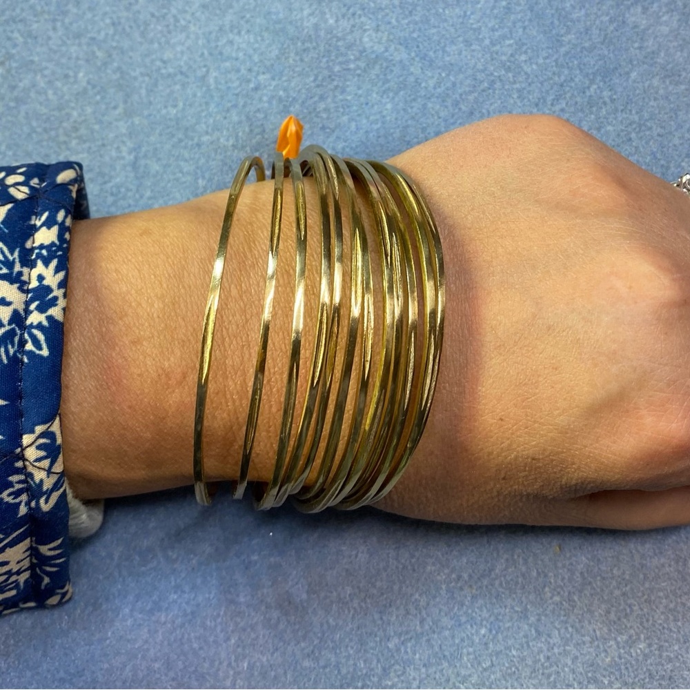 Thin gold tone bangle set 12x